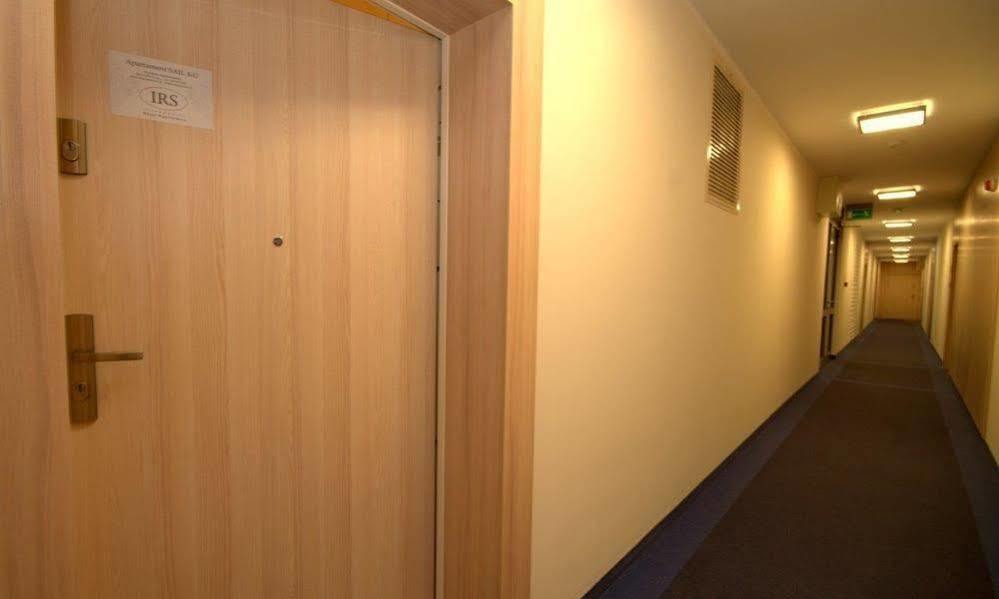 Irs Royal Apartments Apartamenty Irs Trzy Zagle Гданск Екстериор снимка
